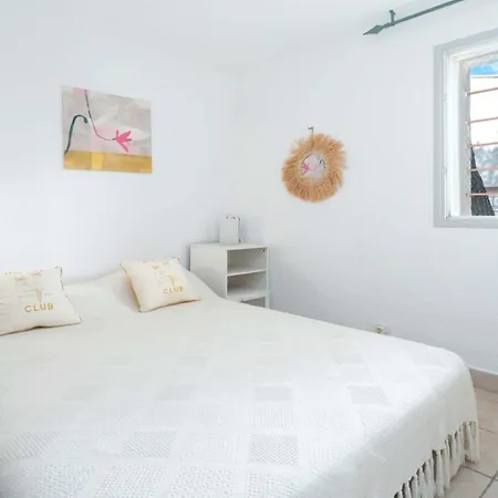 דירה Eleuthera By Interhome *
